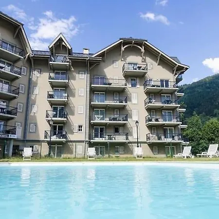 Next To The Lift! *3bed Apt* Sleeps 8* Parking* Pool Saint-Gervais-les-Bains