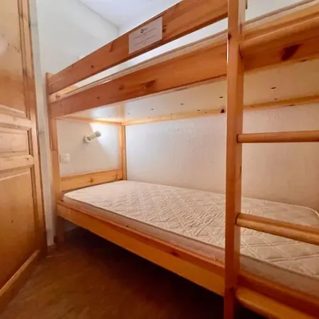 Next To The Lift! *3bed Apt* Sleeps 8* Parking* Pool