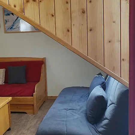 Next To The Lift! *3bed Apt* Sleeps 8* Parking* Pool Apartment