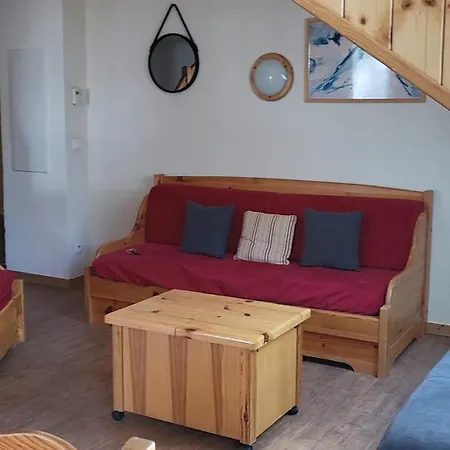 Next To The Lift! *3bed Apt* Sleeps 8* Parking* Pool *